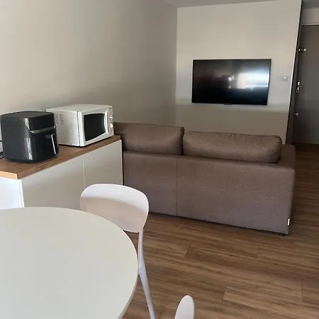 Sea View With Direct Access For 4 People Апартаменты